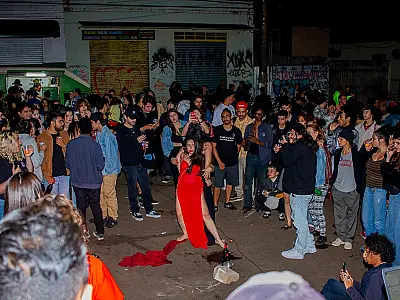 1ª mostra Boca Suja reúne centenas de pessoas na rua na Capital; veja em fotos