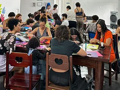 EAV abre agenda de maio com oficinas, cinema e lançamento de livro