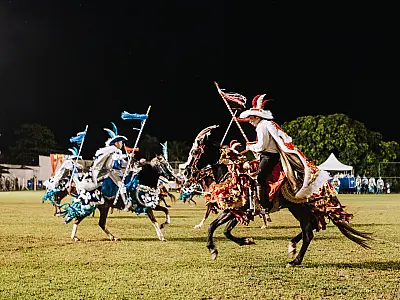 Circuito das Cavalhadas encerra com "batalha entre mouros e cristãos"