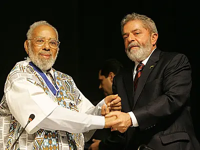 Presidente inscreve Abdias do Nascimento no Livro dos Heróis e Heroínas da Pátria
