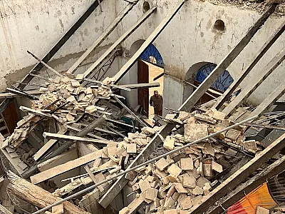 Abandonado, Casario do Porto Geral desaba em Corumbá