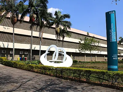 Com salário inicial de R$10 mil, USP seleciona orientador de arte