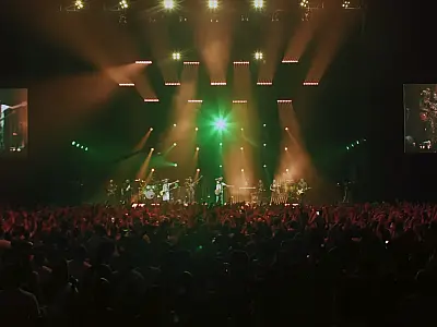 'MS ao Vivo' começa com show gratuito da Natiruts na Capital