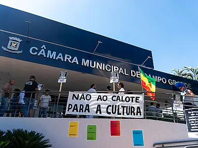 Trabalhadores da Cultura conquistam apoio na Câmara contra calote de Adriane Lopes