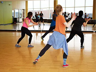 Descubra os benefícios físicos e mentais da dança