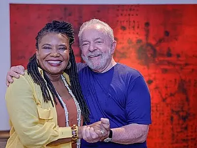 A primeira Lei sancionada por Lula