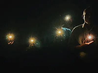 Com atores cegos, espetáculo "Depois que a luz apaga" estreia na Capital