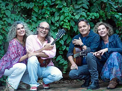 Ícones da música de MS, casais realizam o show 'Dois Lados' na Capital