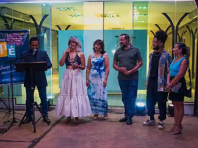 Anônimos viram obra de arte e ancestralidade salta às telas em exposição na Capital