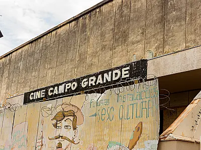 Após 13 anos, Sesc MS leiloa memória do cinema de rua de Campo Grande