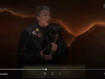 Kate Hawley vence Oscar de Melhor Figurino pelo novo Frankenstein
