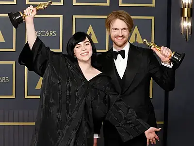 Billie Eilish é a mais jovem da história a vencer dois Oscars