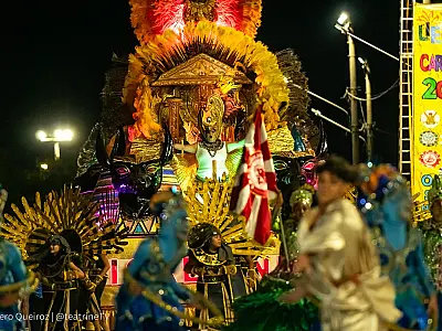 Desfile da Escola de Samba Igrejinha em Campo Grande