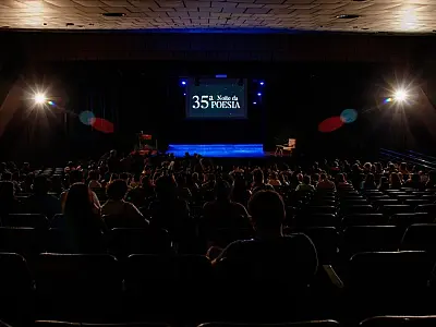 Inscrições abertas: 36ª Noite da Poesia distribui R$ 20 mil em prêmios
