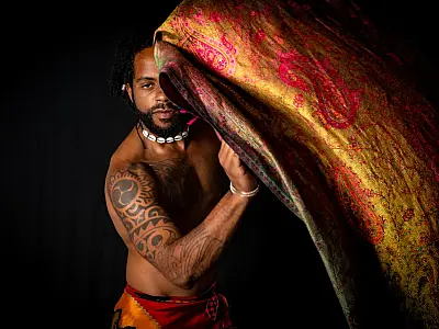 Jorge Aluvaiá lança 'Exu Maratona', single que une rock e raízes africanas