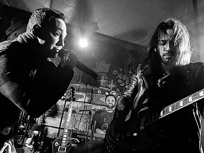 Do nacional ao internacional: NAIP revisita hits do pop-rock