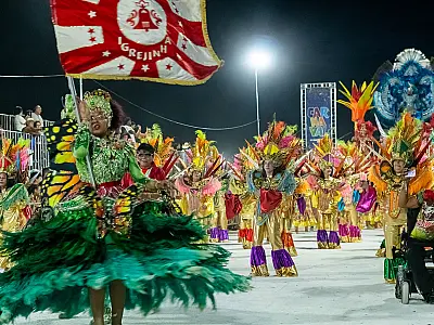 Desfile da G.R.E.S. Igrejinha em Campo Grande (MS)