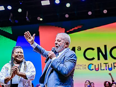 "[Brasil] Nunca mais entrará na escuridão do fim da cultura", promete Lula