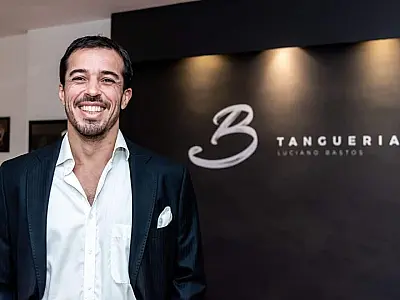 ​Bailarino Luciano Bastos ministra aulas de tango em seminário na Capital