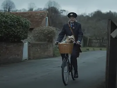 Adultos e crianças choram ao ver clipe sobre cachorro que perdeu o dono