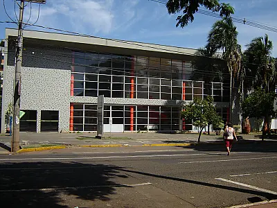 Após oito anos e R$ 8,8 milhões gastos, Centro Cultural será entregue