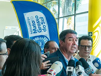 Pareceristas da Feira da Música denunciam calote do governo Riedel