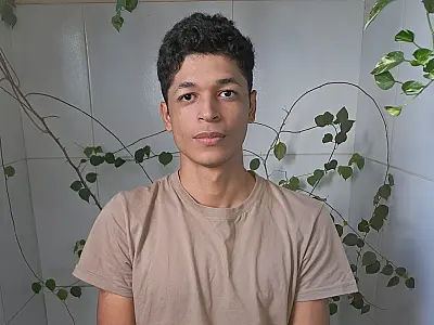 Diante do caos, Whake contorna o mercado criando músicas para relaxar
