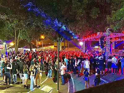 Show 'Quintal Verde Anil' homenageia mulheres em Goiânia