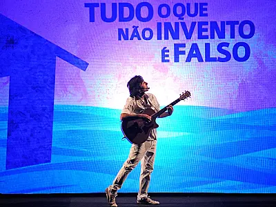 Show de Márcio de Camillo musica poemas de Manoel de Barros