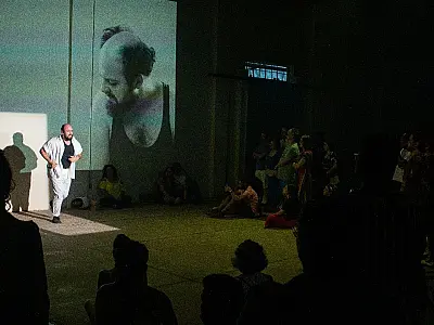 André Tristão apresenta espetáculo na Casa de Ensaio