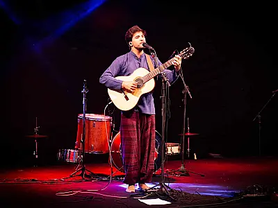 <strong>Acompanhado do grupo El Trio, Matu se apresenta no Som da Concha neste domingo</strong>