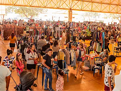 Coletivo de Brechós realiza 1ª edição do 'Vem Garimpar' com Mais de 3 mil peças à venda