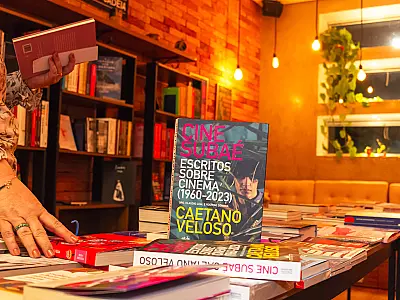 'Cine Subaé', livro sobre o cinema de Caetano Veloso, é lançado em MS