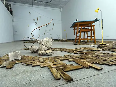 Exposição revisita demolição da antiga sede da 'Celg' em Goiânia