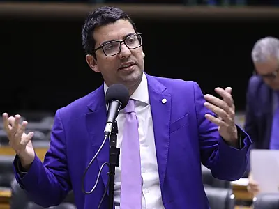 Projeto aprova dedução para a Cultura no IR 'ano-exercício'