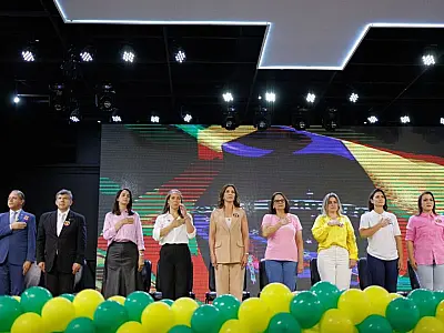 Prefeita Adriane Lopes deve ser cassada por denúncia feita no TeatrineTV
