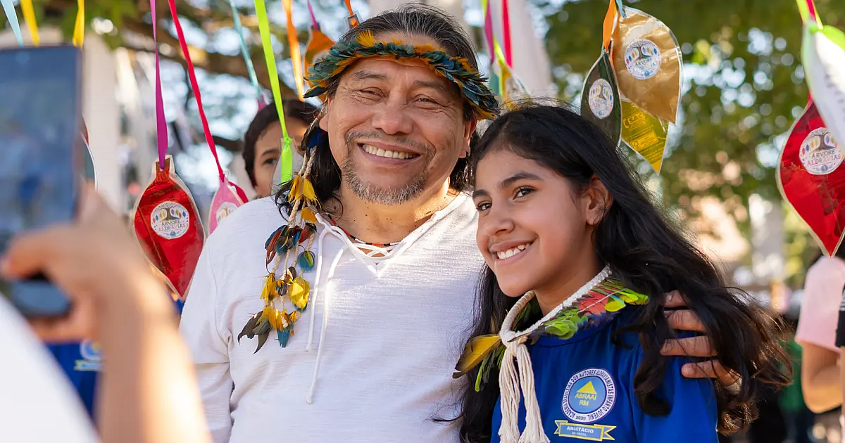 “Precisamos ser bons ancestrais hoje”, diz Daniel Munduruku na FLIB