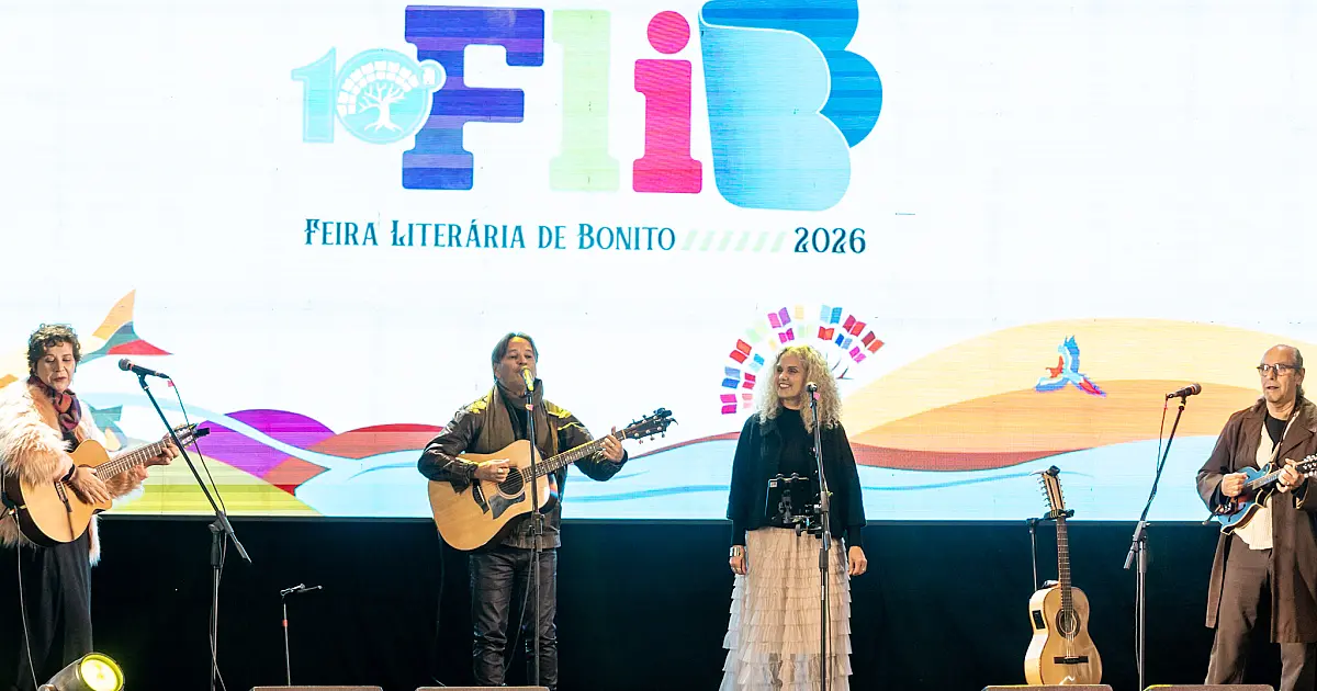 Em show na FLIB, banda desafia rejeição ao “novo”