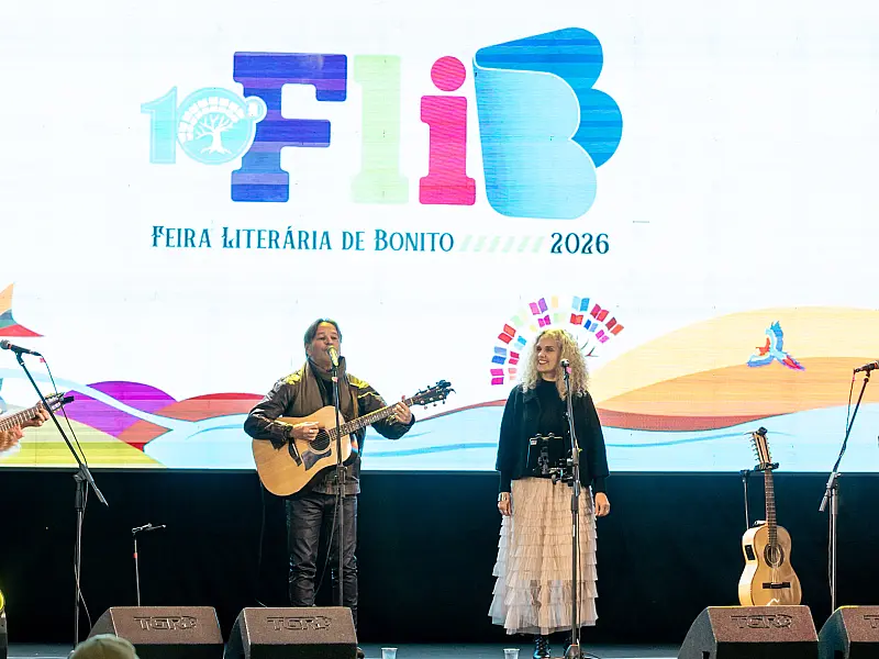 Em show na FLIB, banda desafia rejeição ao “novo”